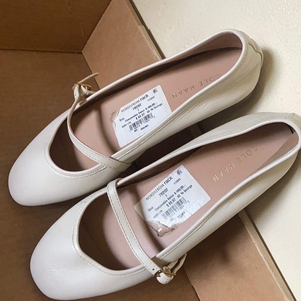 Cole Haan ivory flats size 7